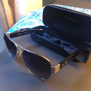 Coach sunglasses, with cleaning cloth and case